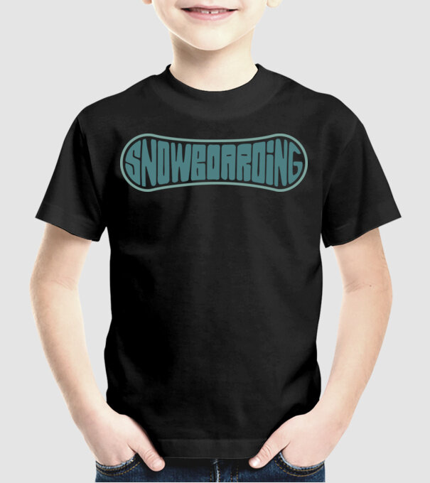 Snowboarding model negru pe tricou