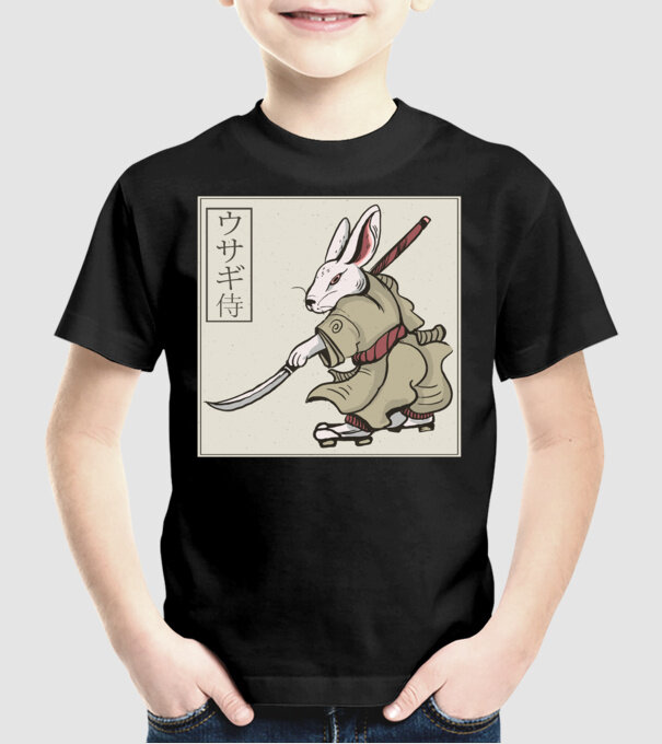 Iepure Samurai model negru pe tricou