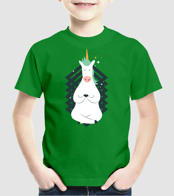 Yoga Unicron model verde pe tricou