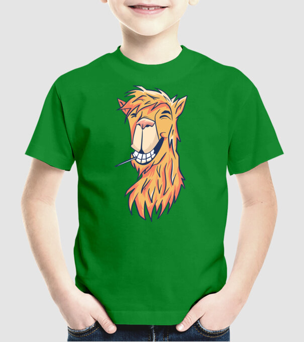 Cap de Lama model verde pe tricou