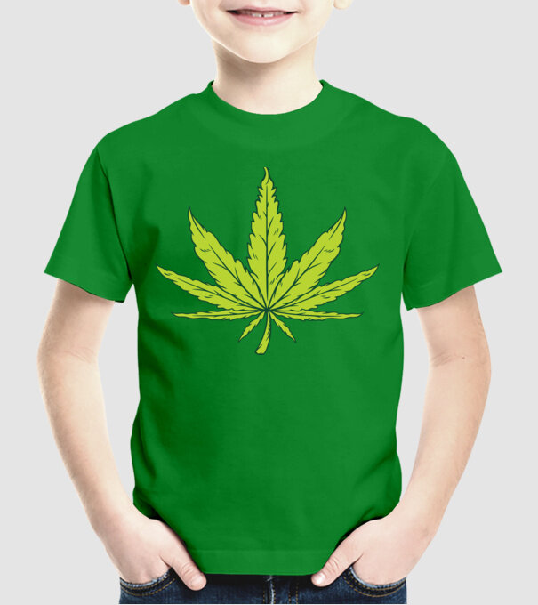 Frunză de marijuana model verde pe tricou