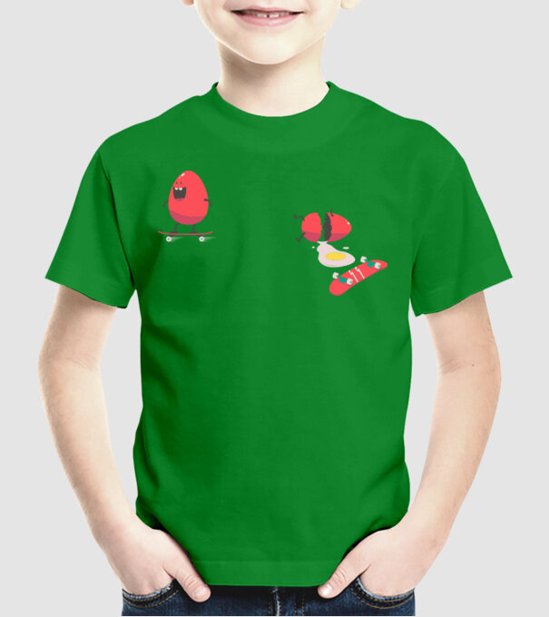 Skateboard Eggs model verde pe tricou