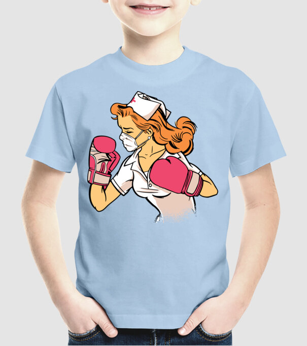 Asistentă Boxer model albastru deschis pe tricou
