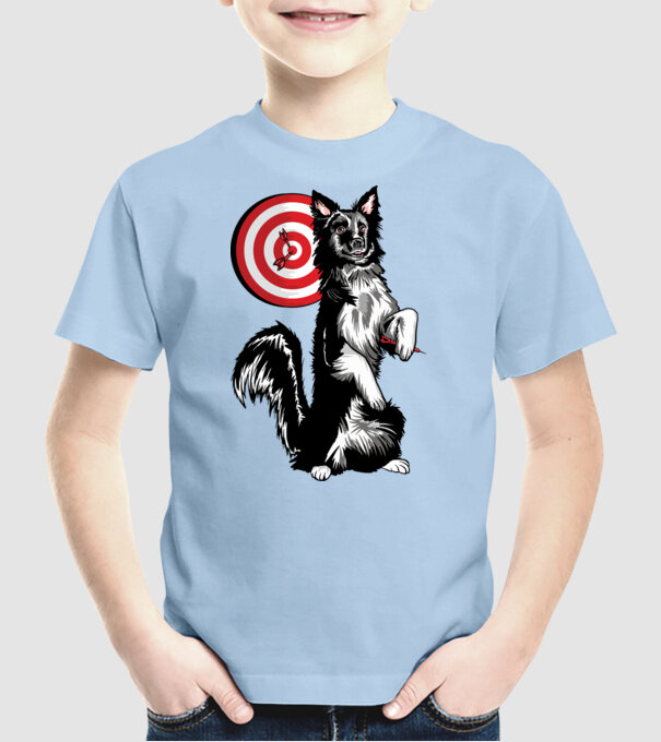 Câine cu Darts model albastru deschis pe tricou