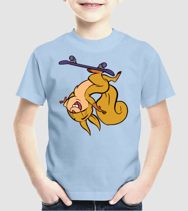 Veveriță Skateboarder model albastru deschis pe tricou