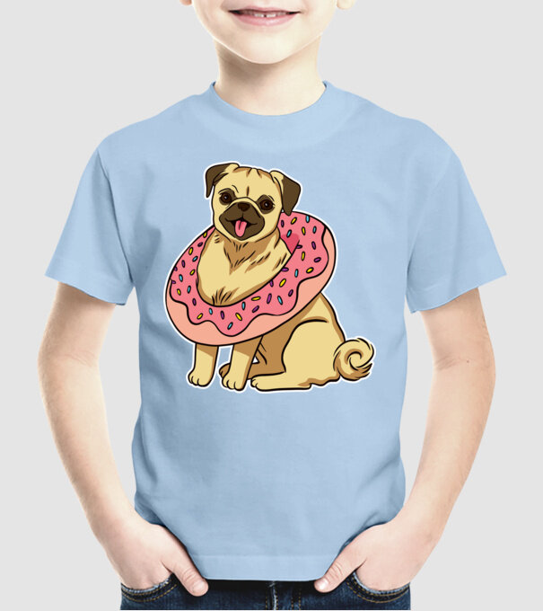 Mops cu gogoașă la gât model albastru deschis pe tricou