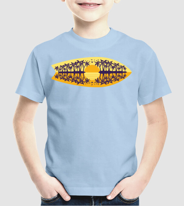 Surfboard model albastru deschis pe tricou