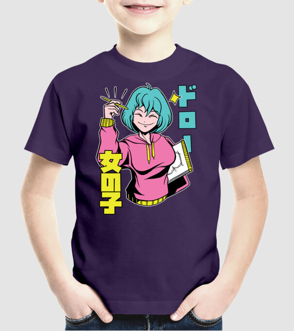 Anime fată desenând model mov pe tricou
