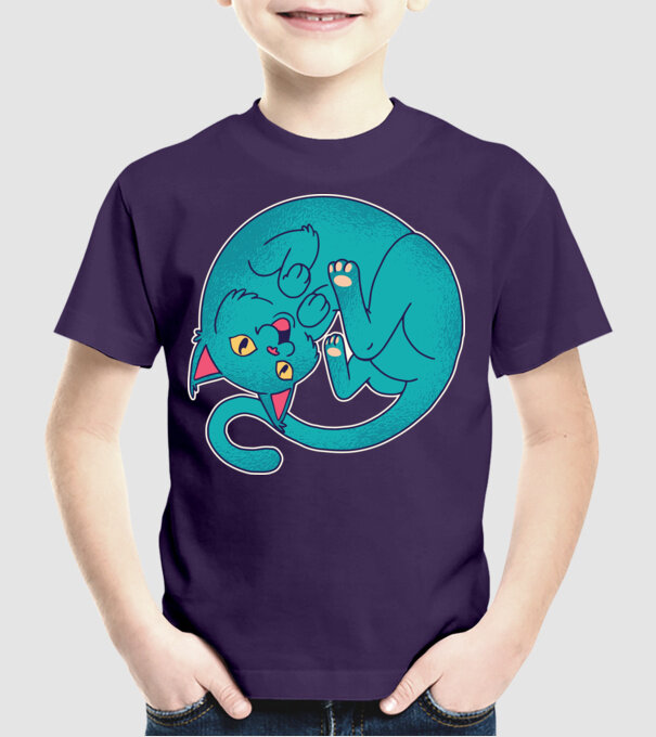Postură Pisică model mov pe tricou