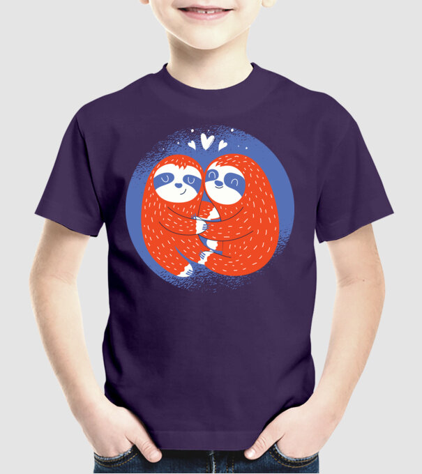 Leneși îndrăgostiți model mov pe tricou