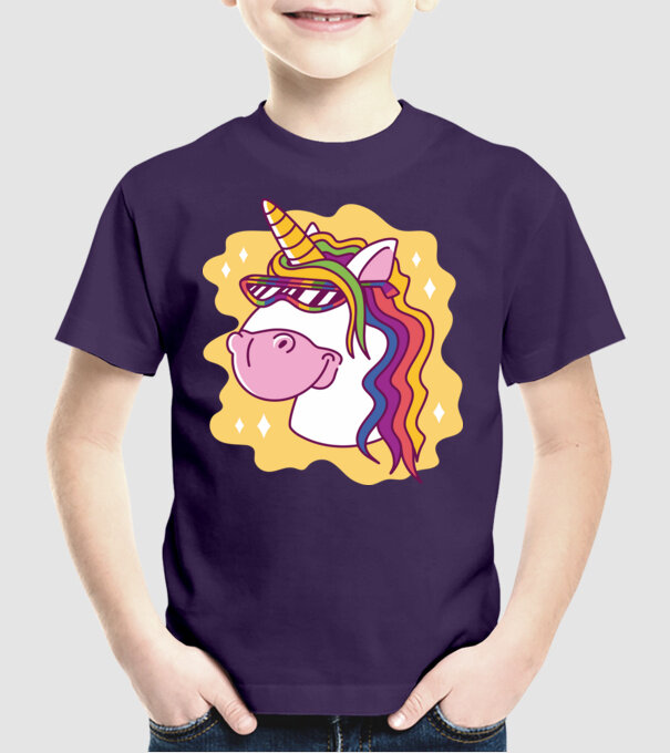 Cap de unicorn model mov pe tricou