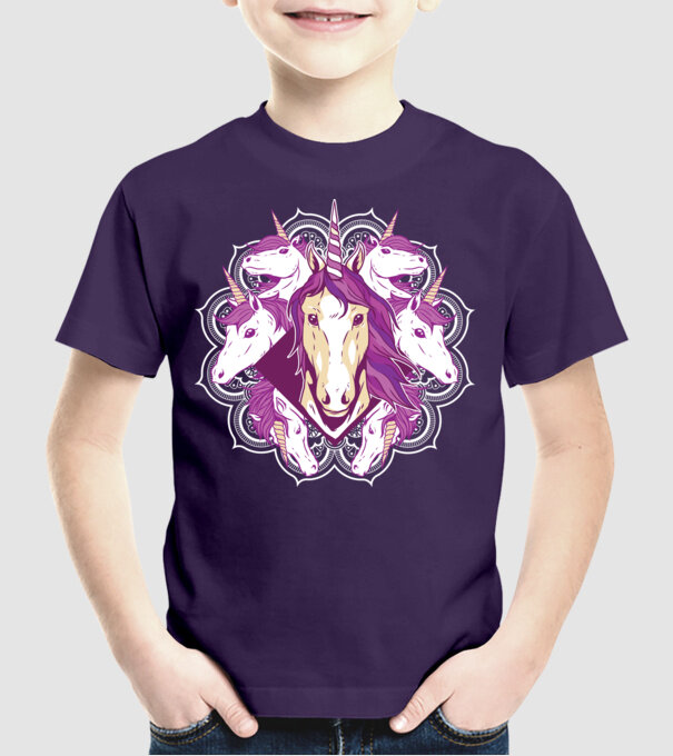 Unicorn Mandala model mov pe tricou