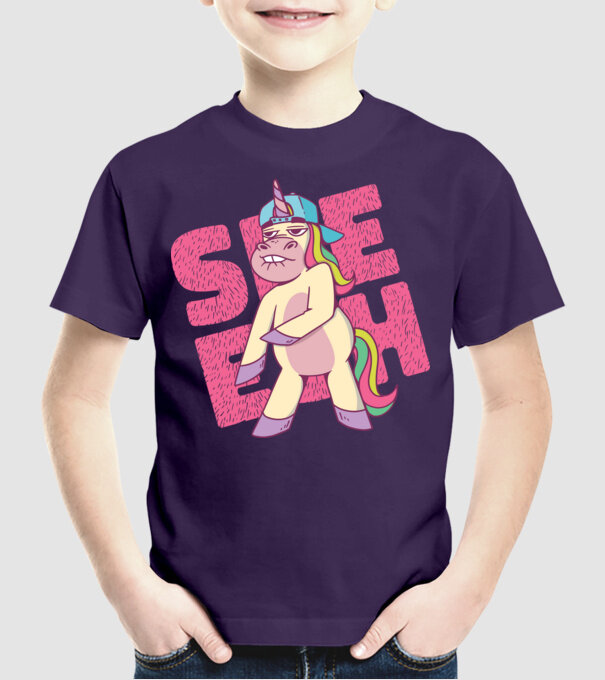 Unicorn Shesh model mov pe tricou