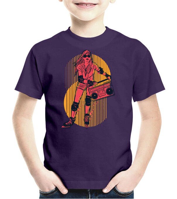  model  pe tricou