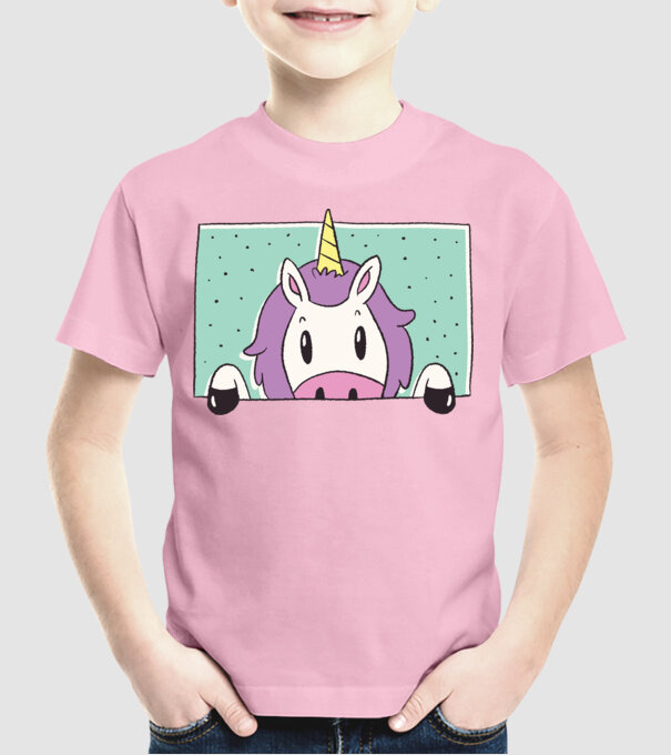 Unicorn curios model roz deschis pe tricou