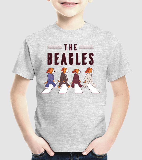 The Beagles model gri pe tricou