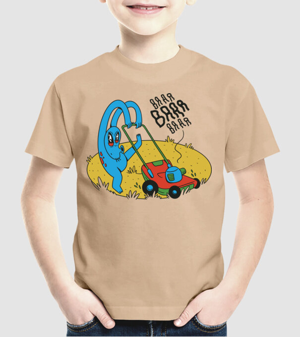 Alien cu Mașină de tuns iarba model nisipiu pe tricou