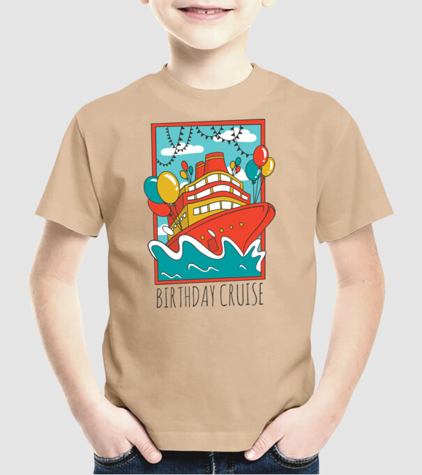 Croazieră model nisipiu pe tricou