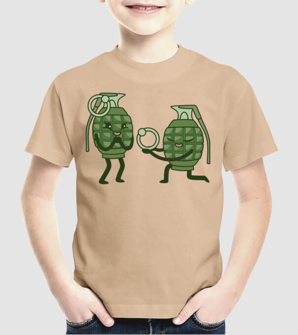 Grenadă de mână Cerere în căsătorie Dragoste model nisipiu pe tricou