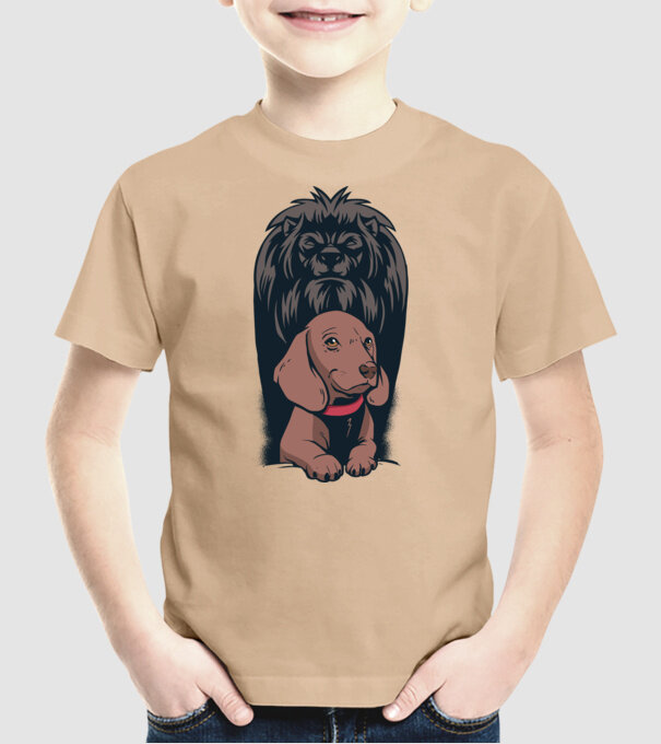 Cățeluș Leu cu umbră model nisipiu pe tricou