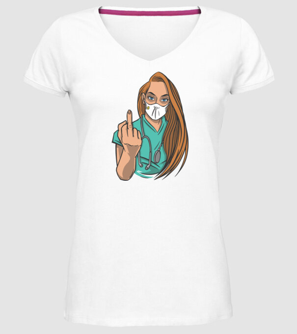 Asistentă medicală arată degetul model alb pe tricou