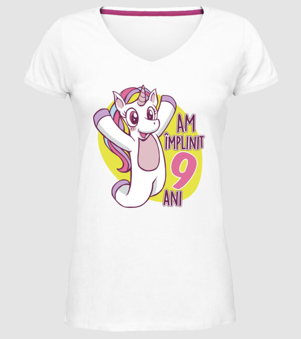 Am împlinit 9 ani model alb pe tricou