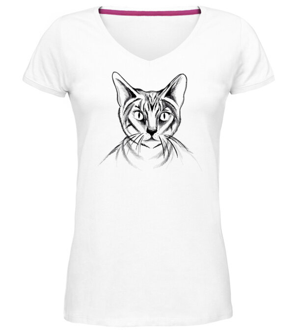  model  pe tricou