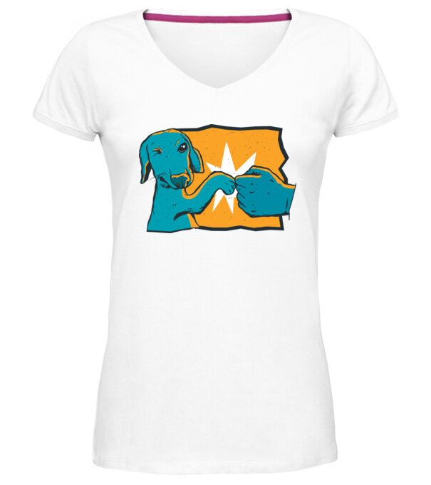  model  pe tricou