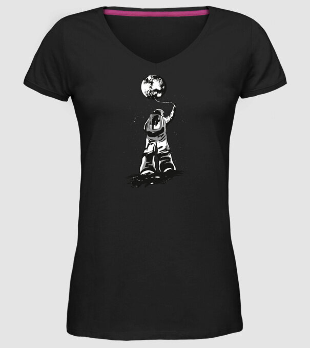 Astronaut Lună model negru pe tricou
