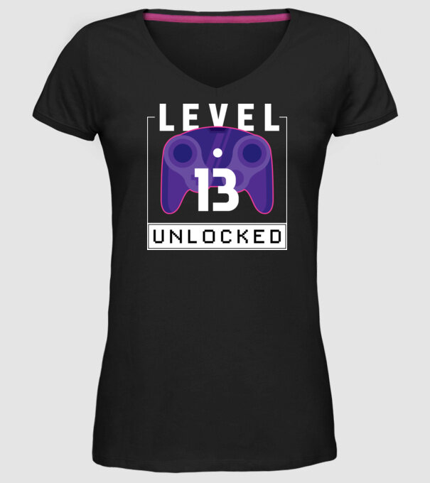 Level 13 Unlocked Gamer Birthday model negru pe tricou