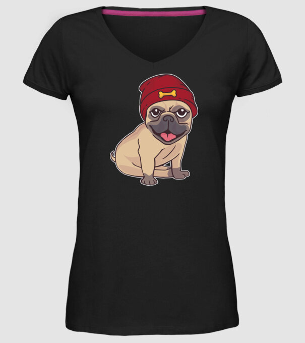 Mops cu șapcă model negru pe tricou