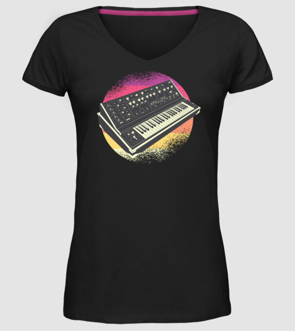 Sintetizator retro model negru pe tricou