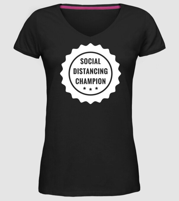 Social distancing champion model negru pe tricou