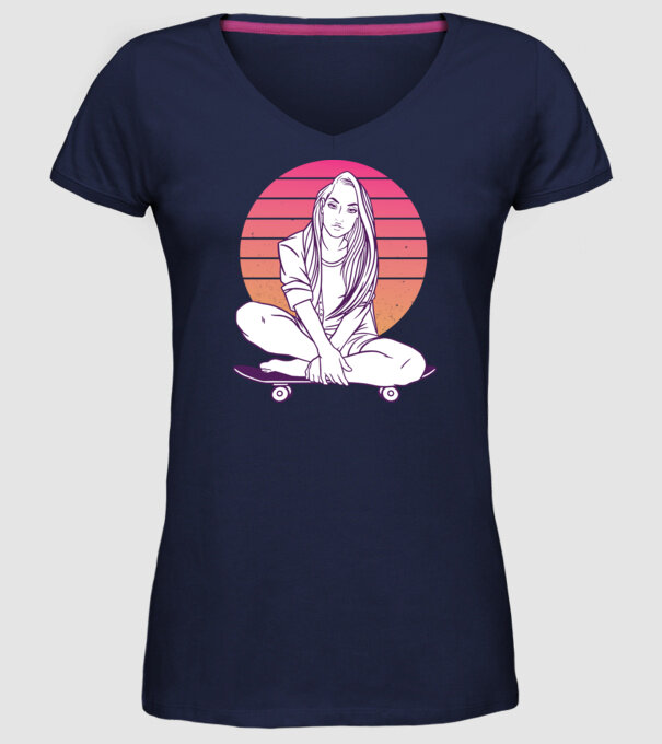 Fată Skateboarder model albastru închis pe tricou