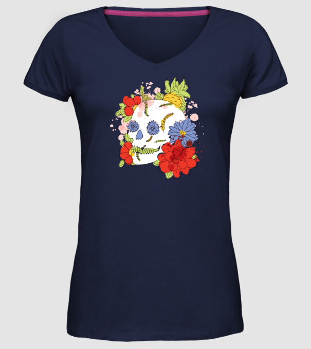 Craniu cu Flori model albastru închis pe tricou
