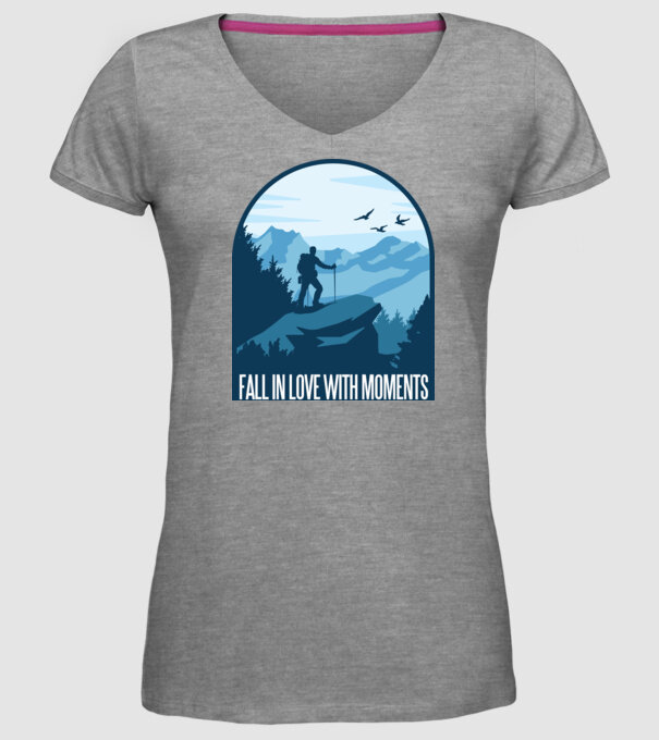 Fall in love with moments model gri pe tricou