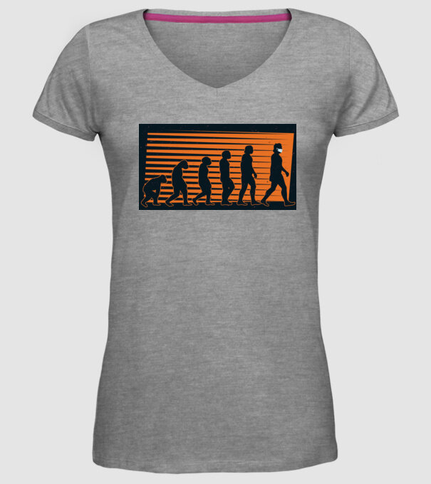Evoluție Mască model gri pe tricou