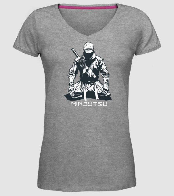 Ninja model gri pe tricou