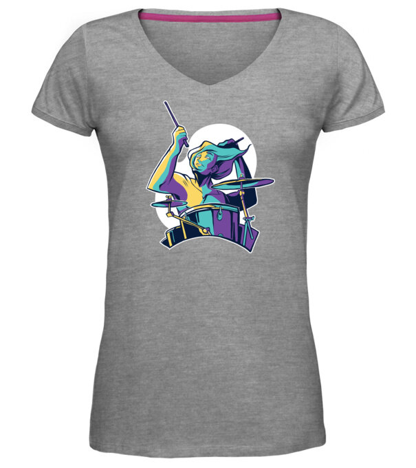  model  pe tricou