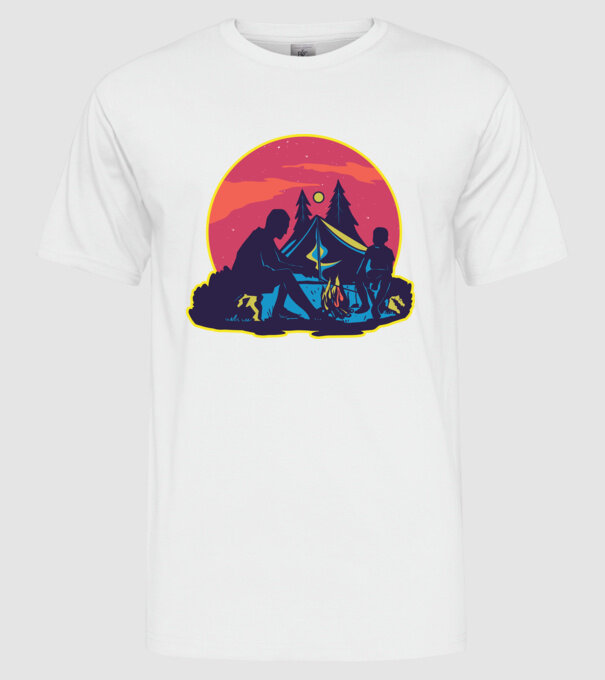 Campare pe timp de noapte model alb pe tricou