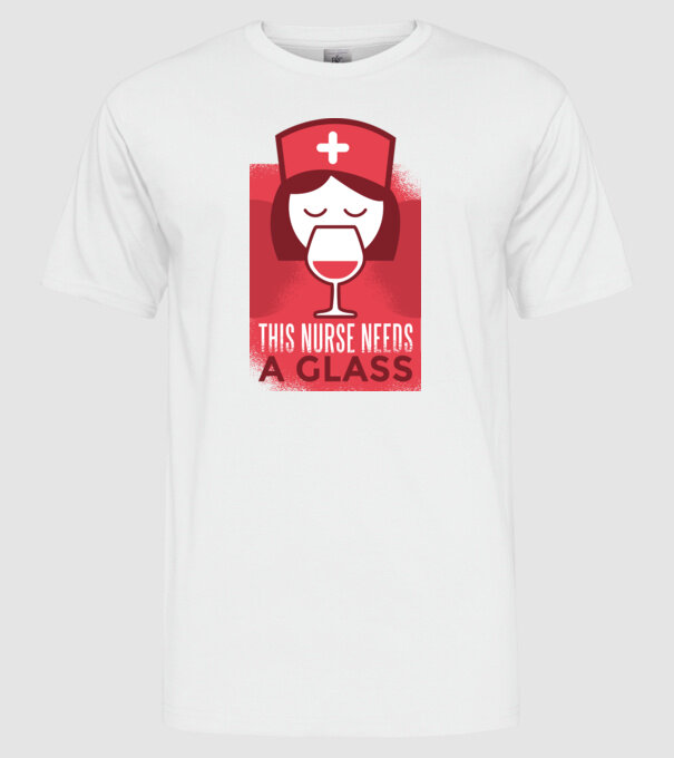 Această asistentă are nevoie de un pahar de vin model alb pe tricou
