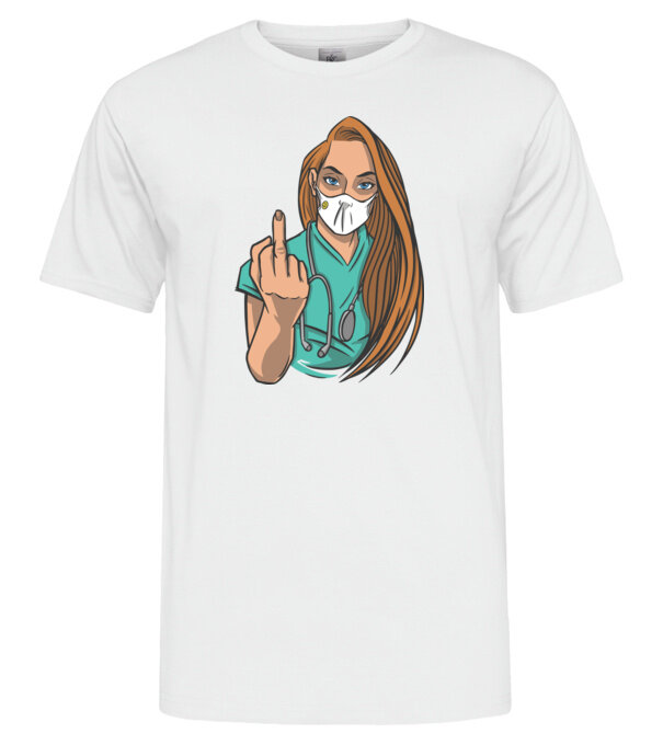  model  pe tricou