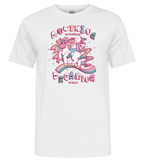  model  pe tricou