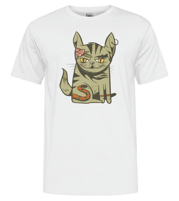  model  pe tricou