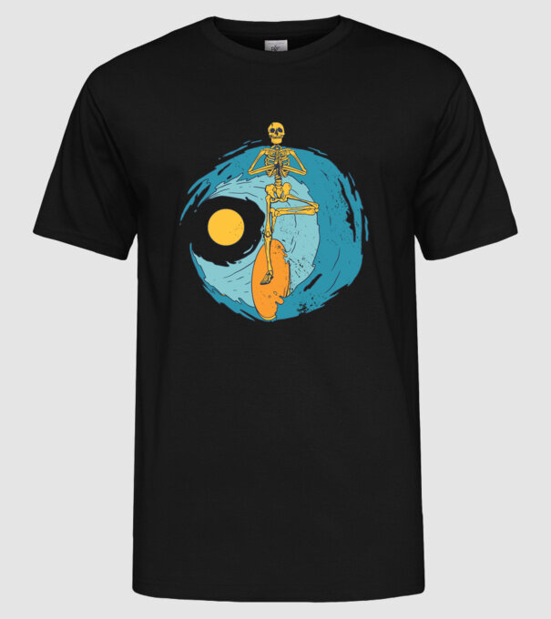 Schelet Surfer model negru pe tricou