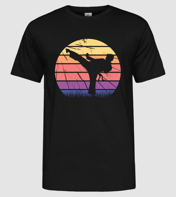 Karate Retro model negru pe tricou