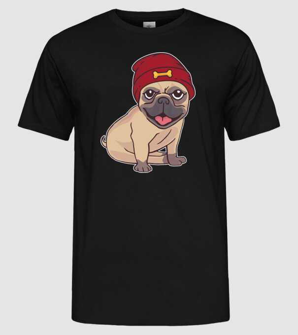 Mops cu șapcă model negru pe tricou