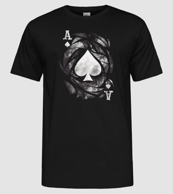 As de pică model negru pe tricou