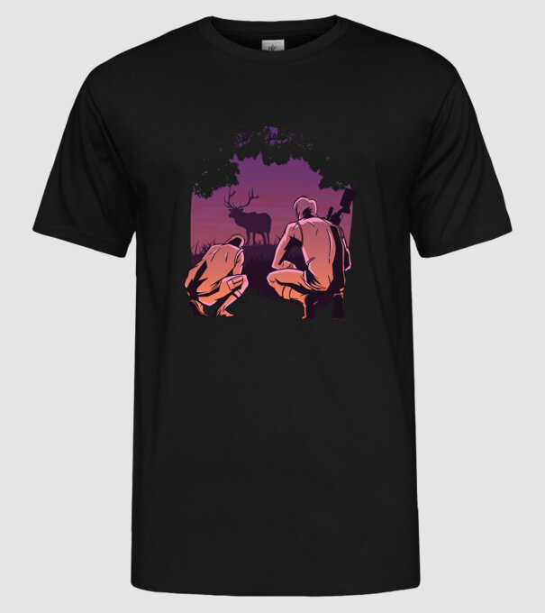 Vânătoare model negru pe tricou