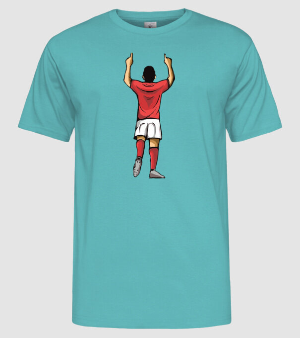 Fotbalist sărbătorind golul model turcoaz pe tricou